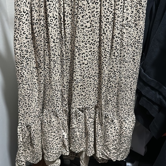 Summer printed dress with adjustable straps and stretch back material - Picture 6 of 6